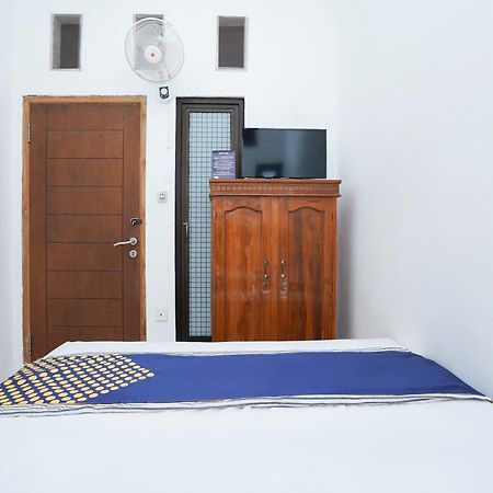 Spot On 2479 Berkah Residence Syariah Gresik Экстерьер фото